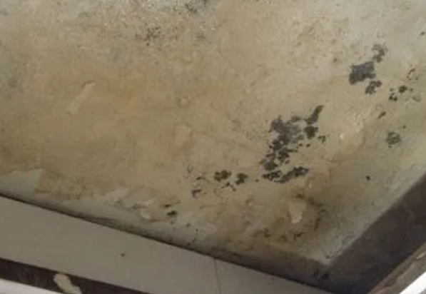 沙市阳台漏水维修公司分享下沙市卫生间渗水维修需要注意哪些问题。